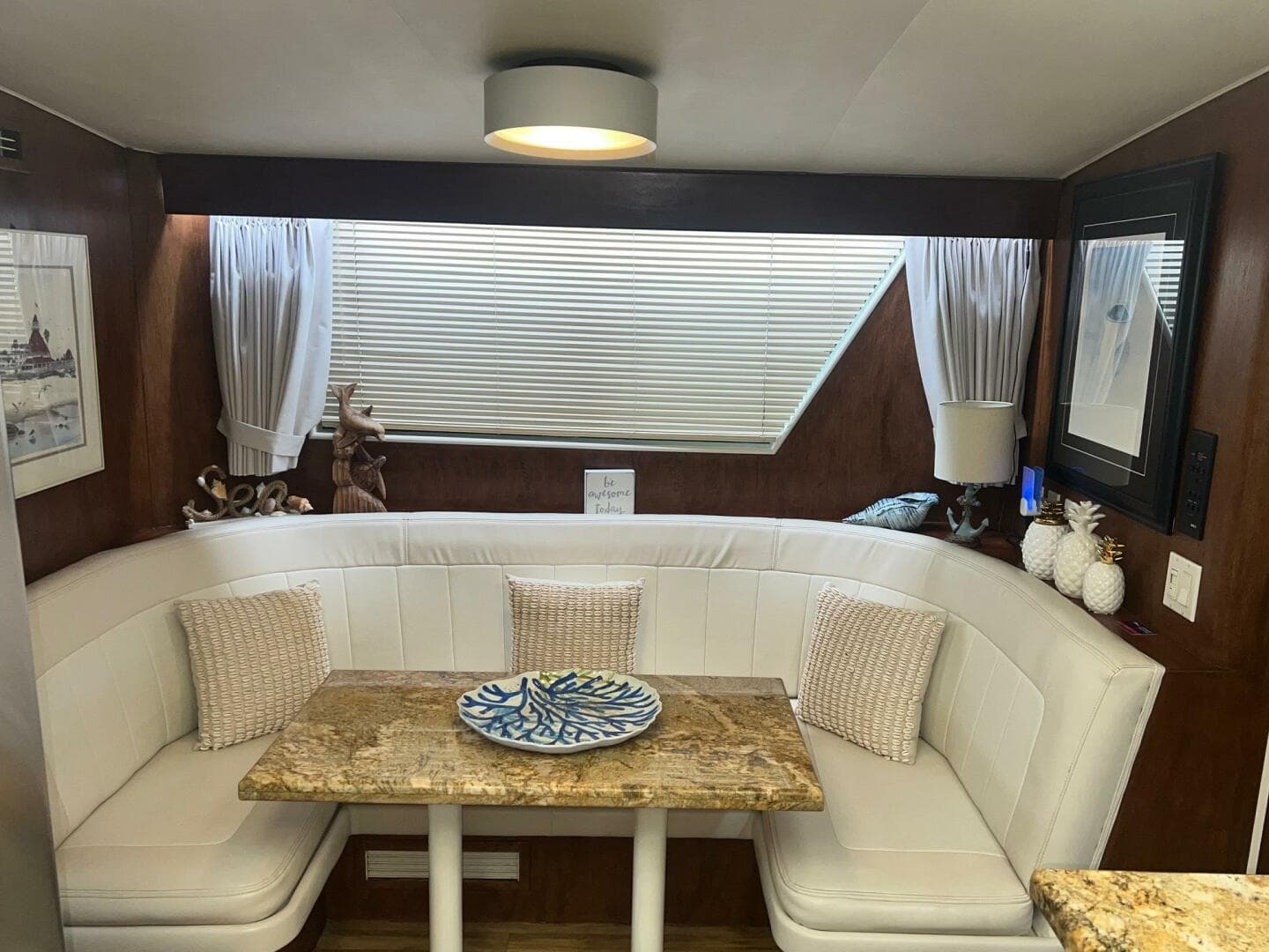 1988 Hatteras Motor Yacht