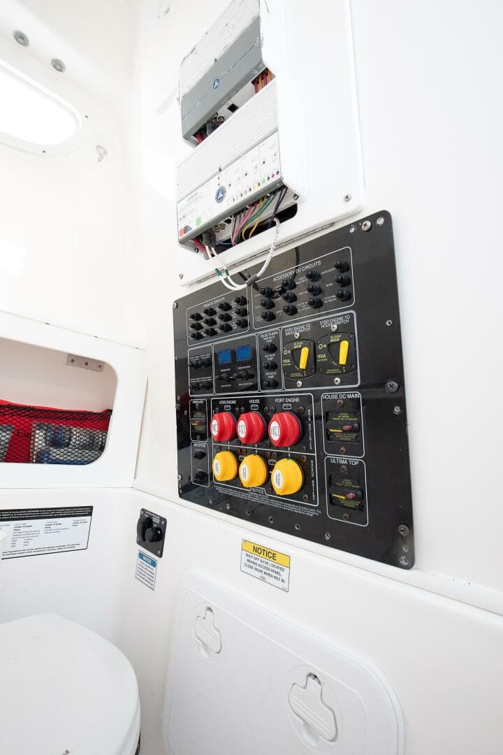 2021 Sea Fox 288 Commander