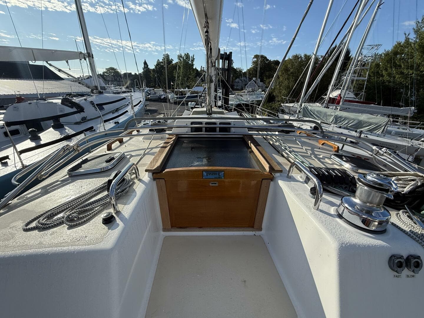 2011 Tartan 47 Glory companionway closed hatch