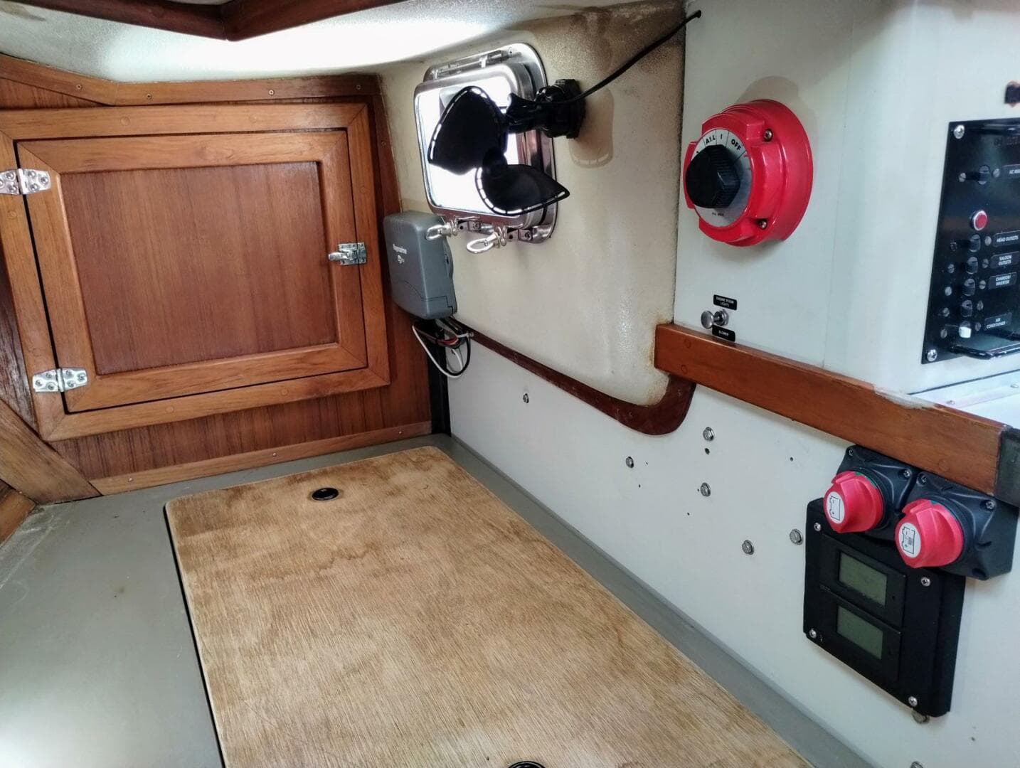 1981 C&C Landfall 35