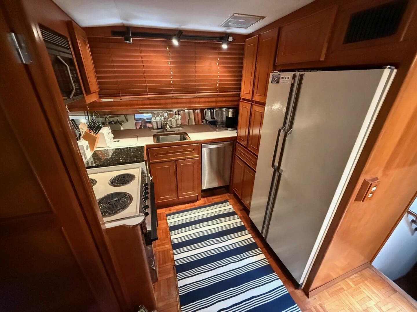 1989 Jefferson Marquessa 52