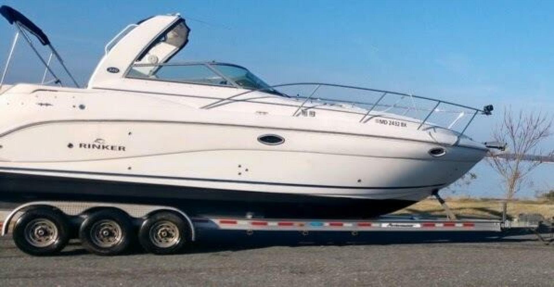 2007 Rinker 320 Express