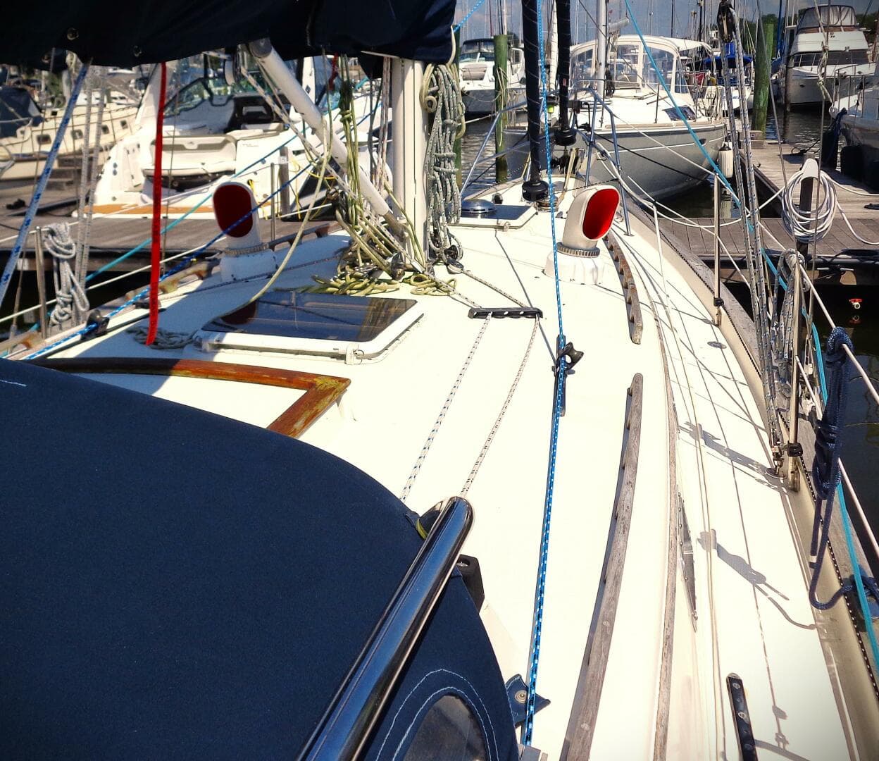 1995 Pacific Seacraft 37