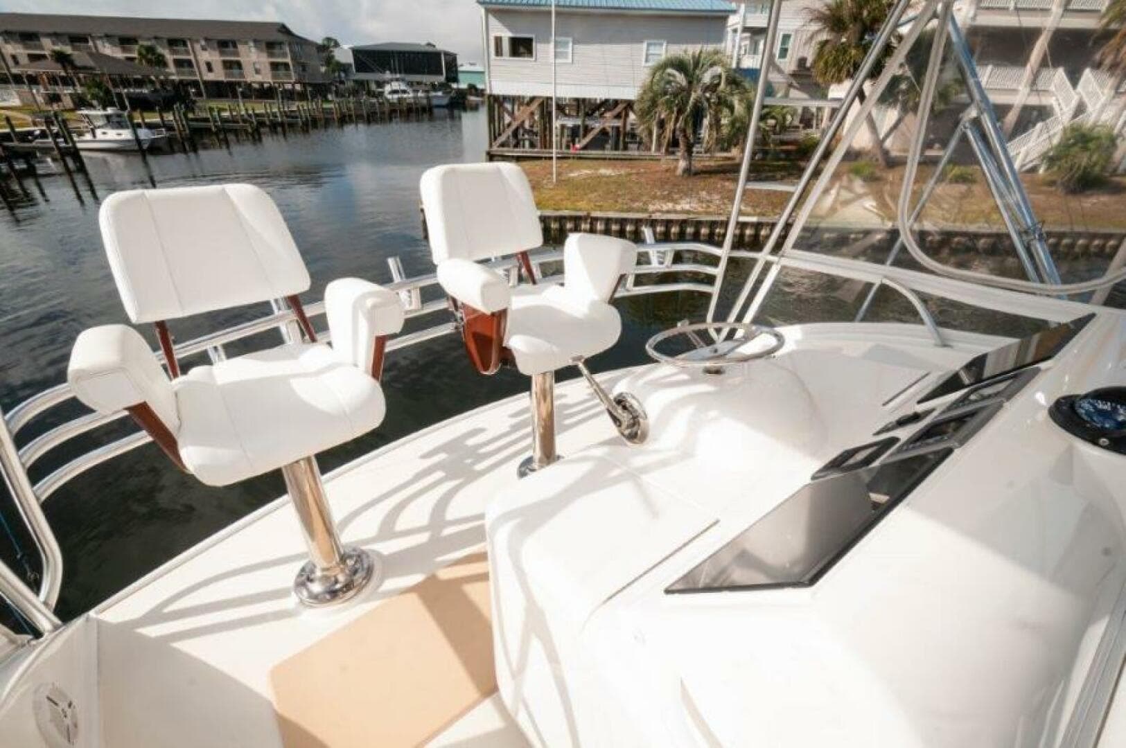 2012 Viking 42 Convertible  Helm 2