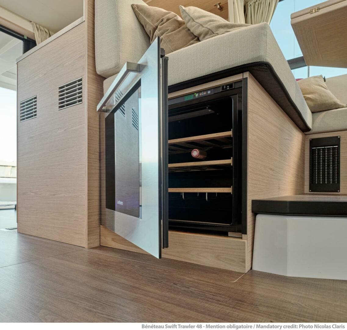 2026 Beneteau Swift Trawler 48