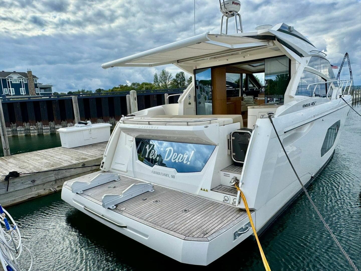 2016 Absolute 45 Sport Yacht
