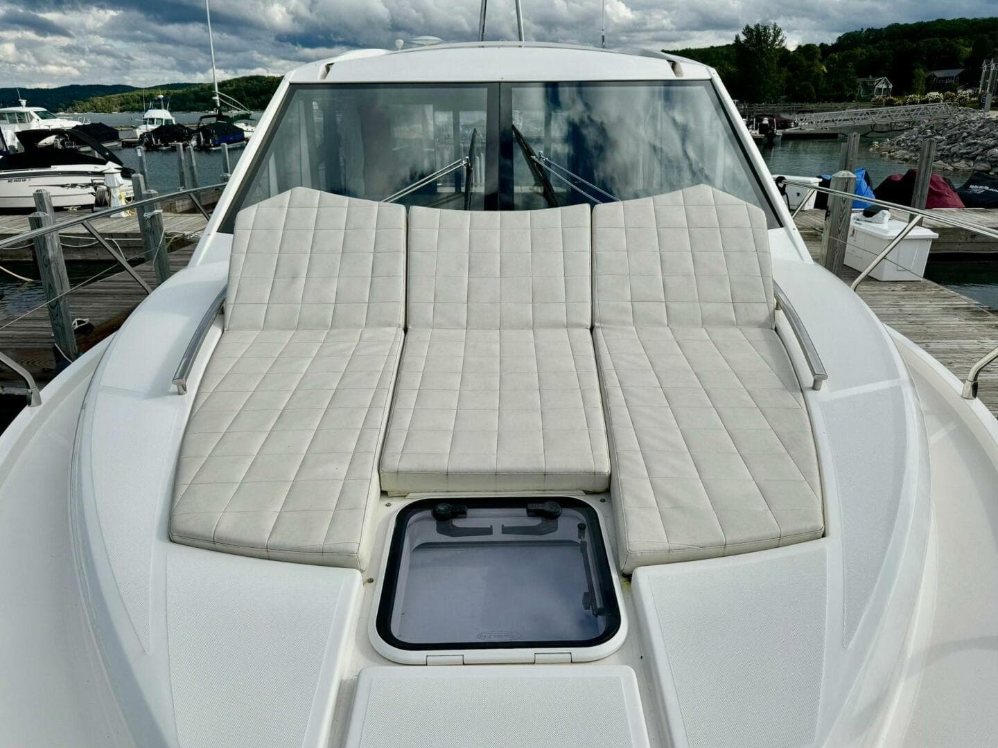 2016 Absolute 45 Sport Yacht