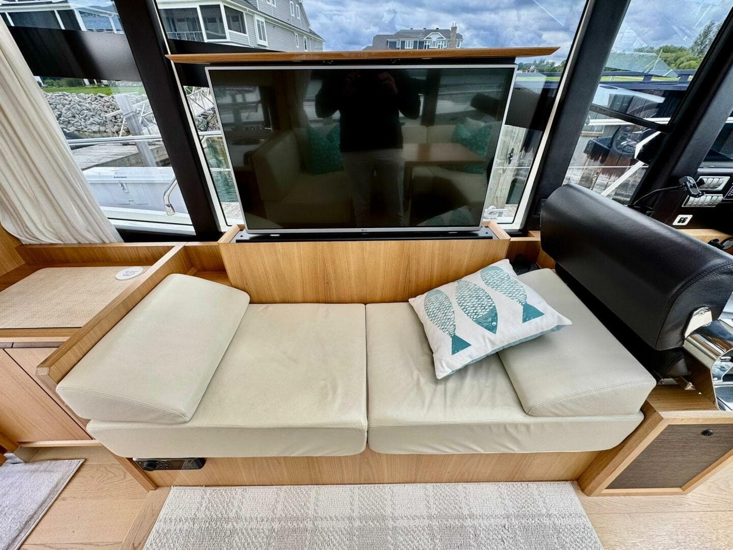2016 Absolute 45 Sport Yacht