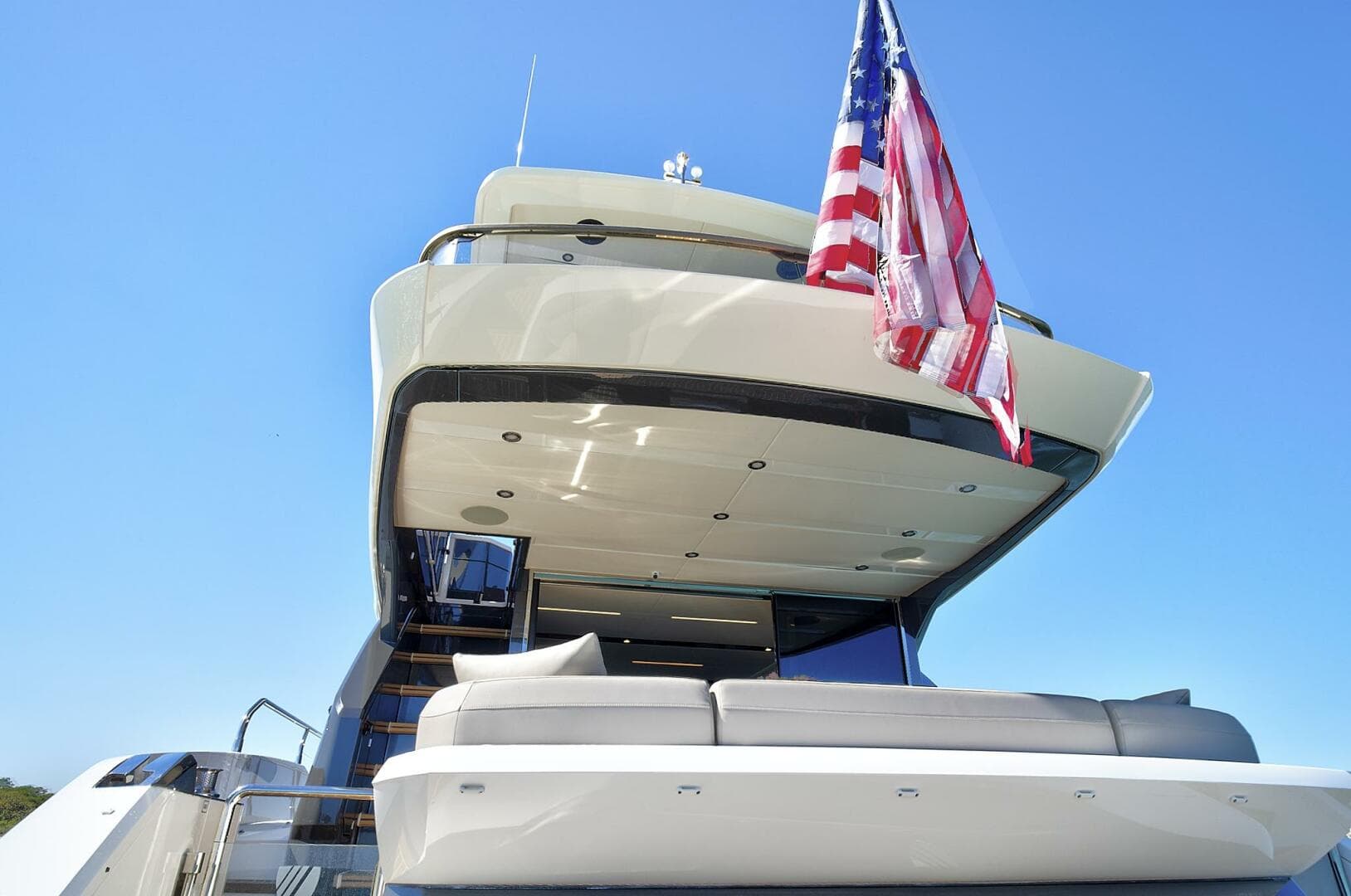 2021 Fairline Squadron 68