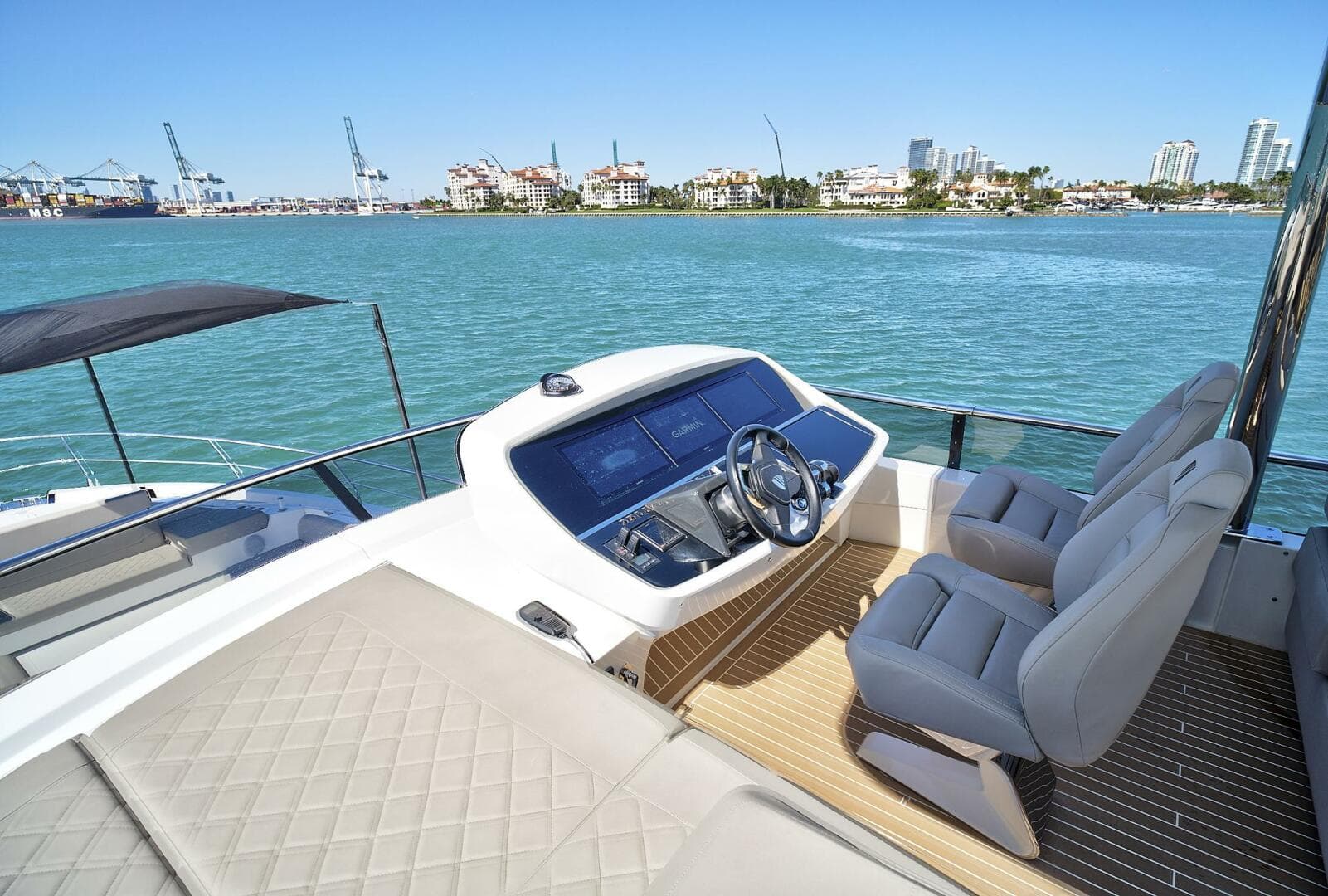 2021 Fairline Squadron 68