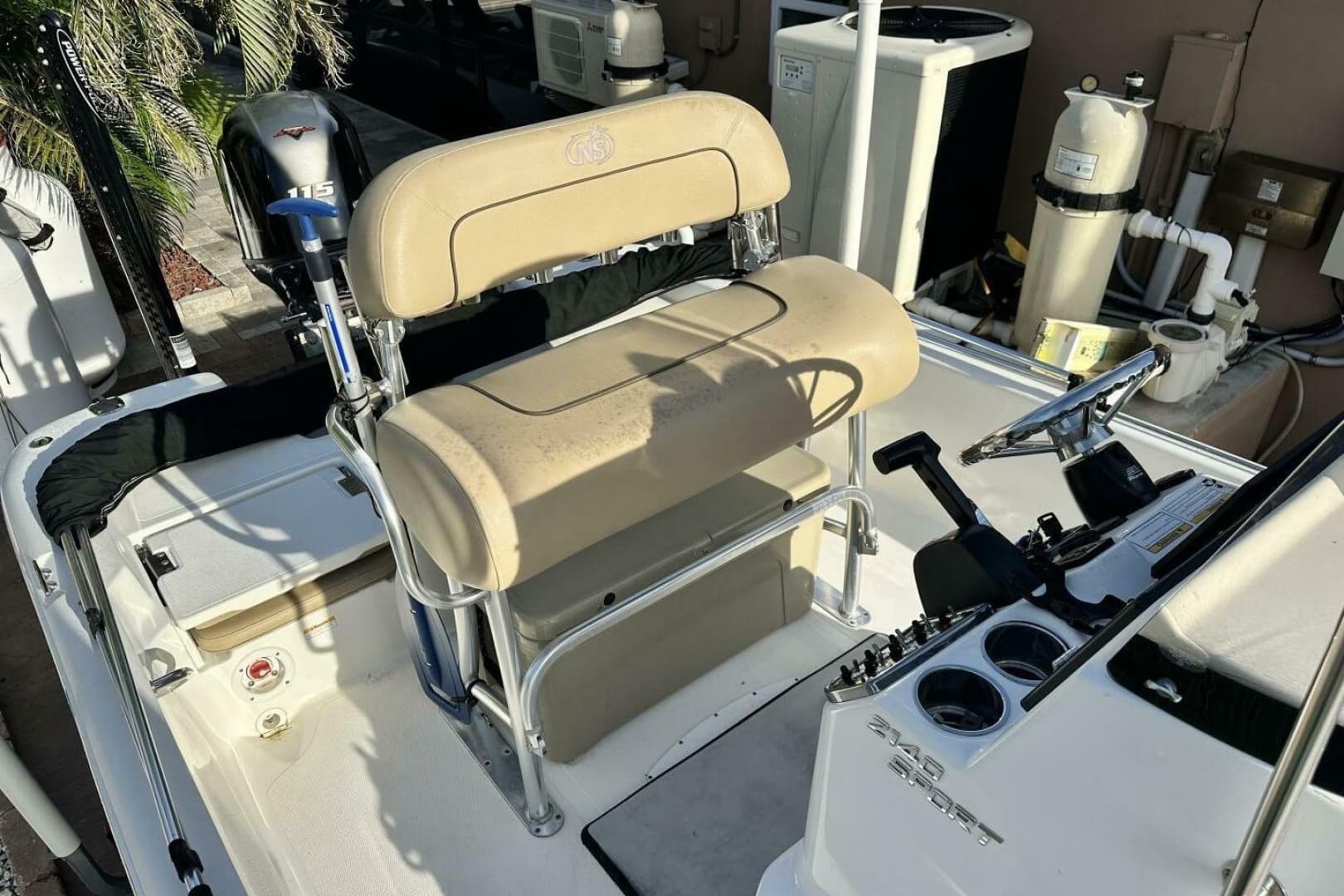 2020 NauticStar 2140 Sport Shallow Bay