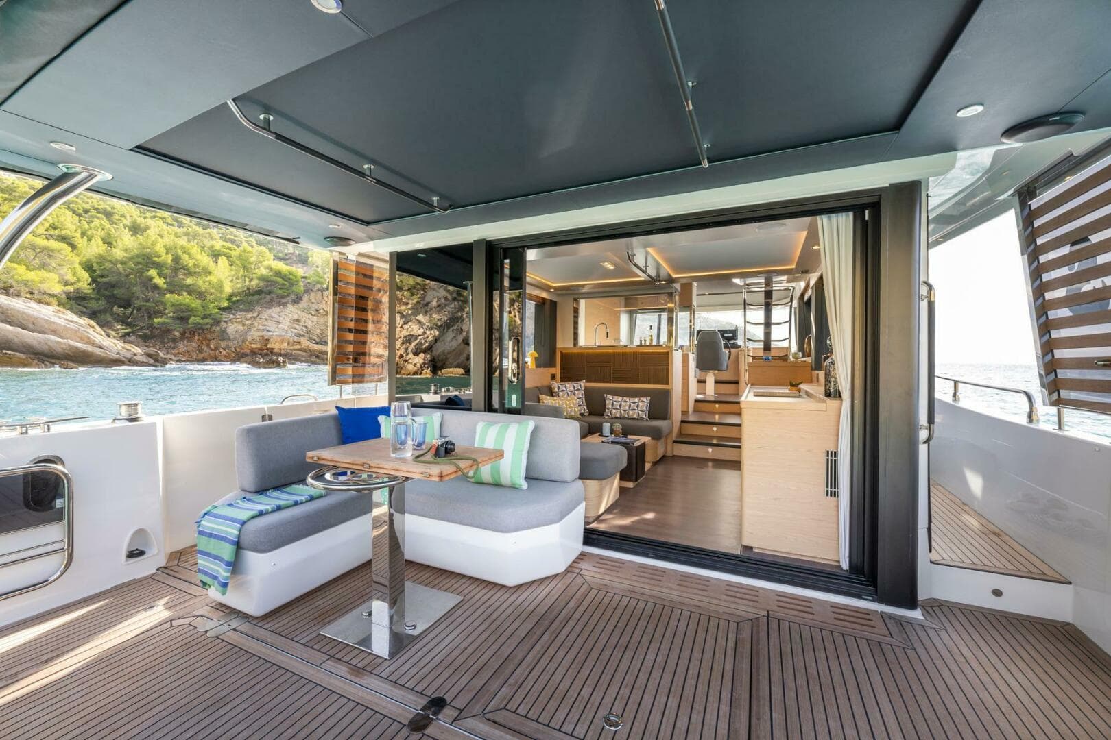 2026 Beneteau Swift Trawler 54