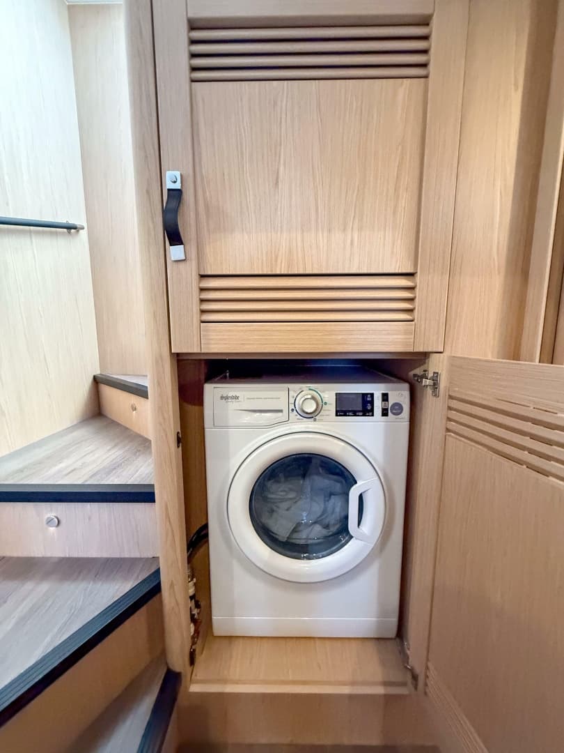 2026 Beneteau Swift Trawler 54
