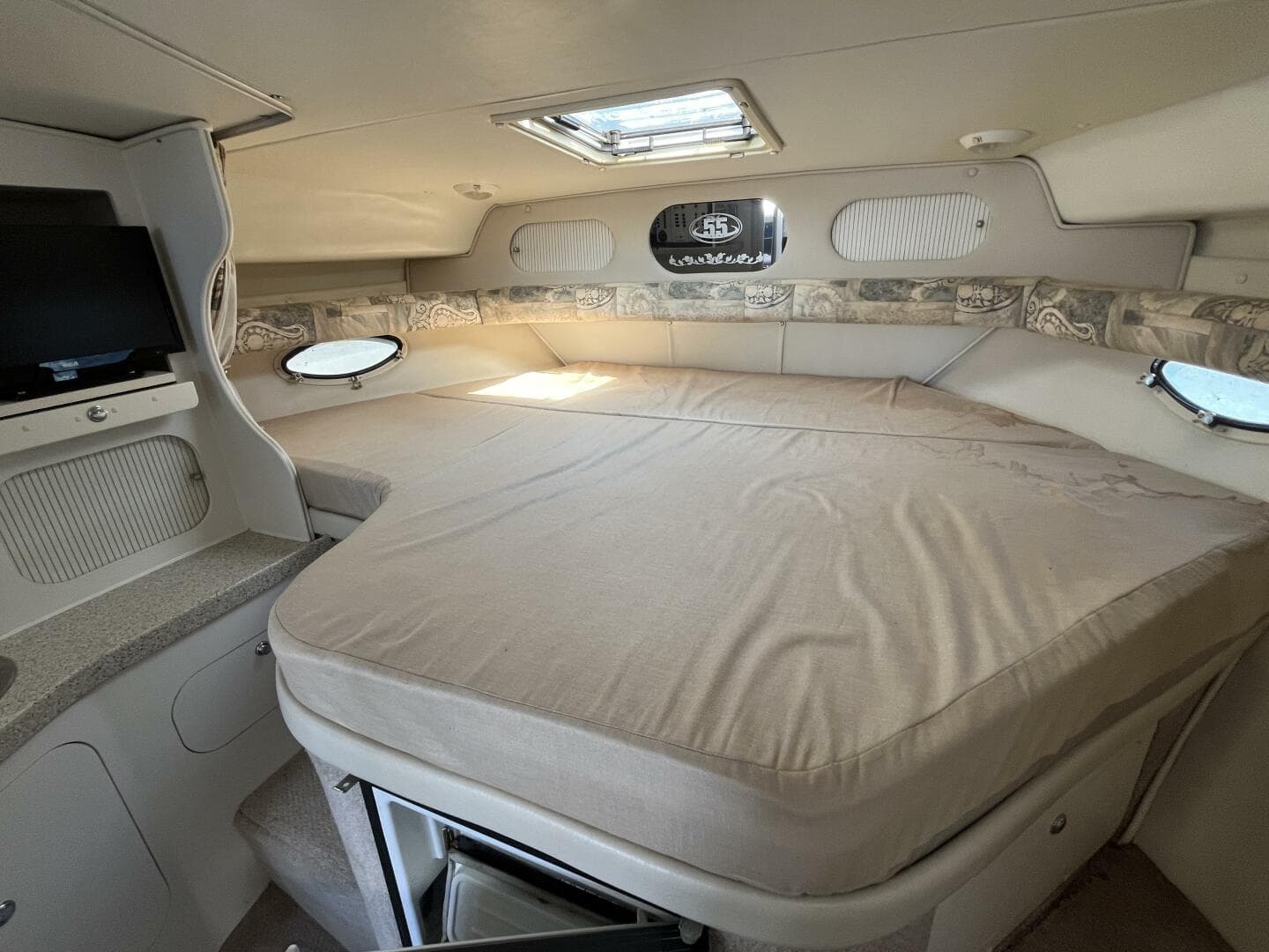 2000 Rinker Fiesta Vee 340