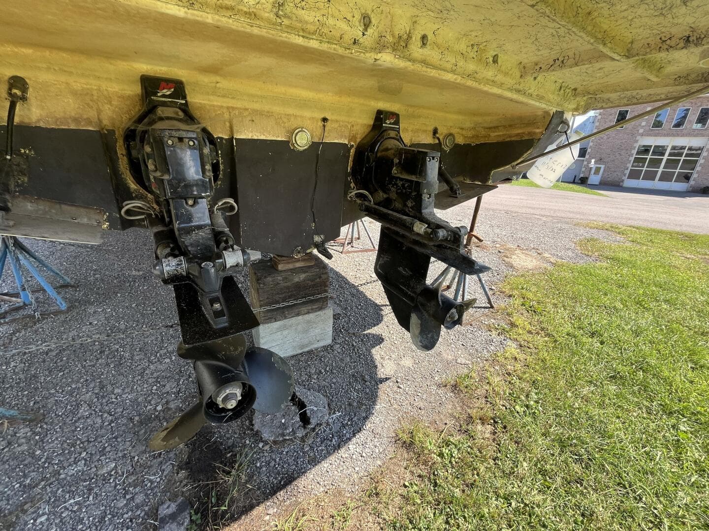 2000 Rinker Fiesta Vee 340