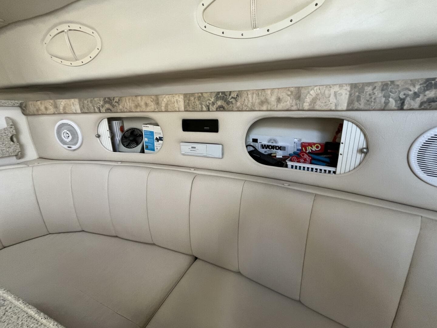 2000 Rinker Fiesta Vee 340