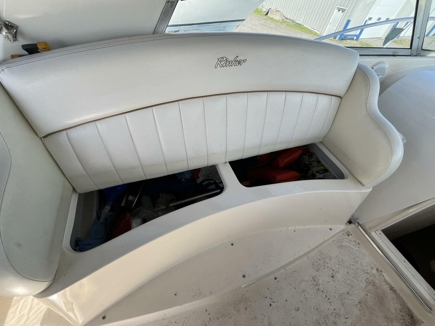 2000 Rinker Fiesta Vee 340