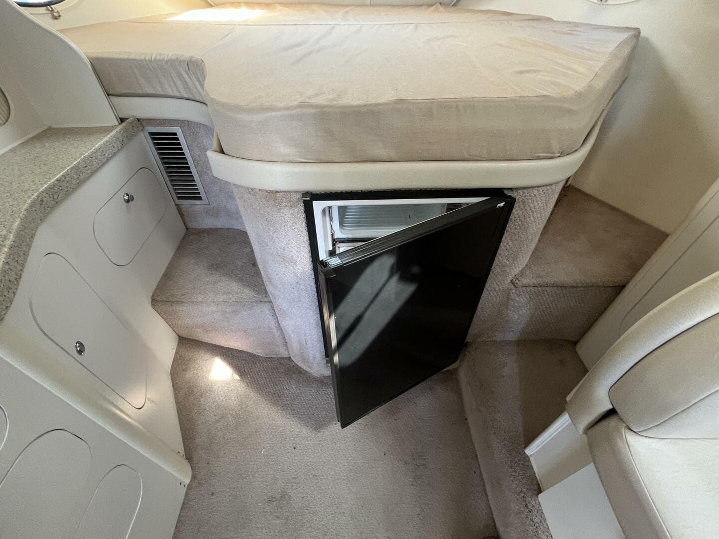 2000 Rinker Fiesta Vee 340