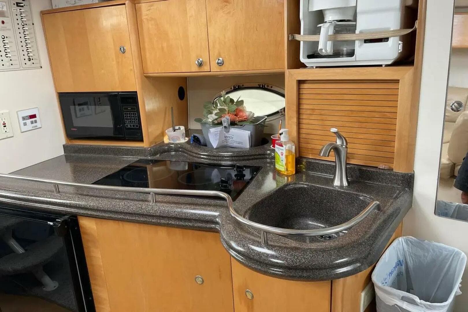 2001 Larson Cabrio 330