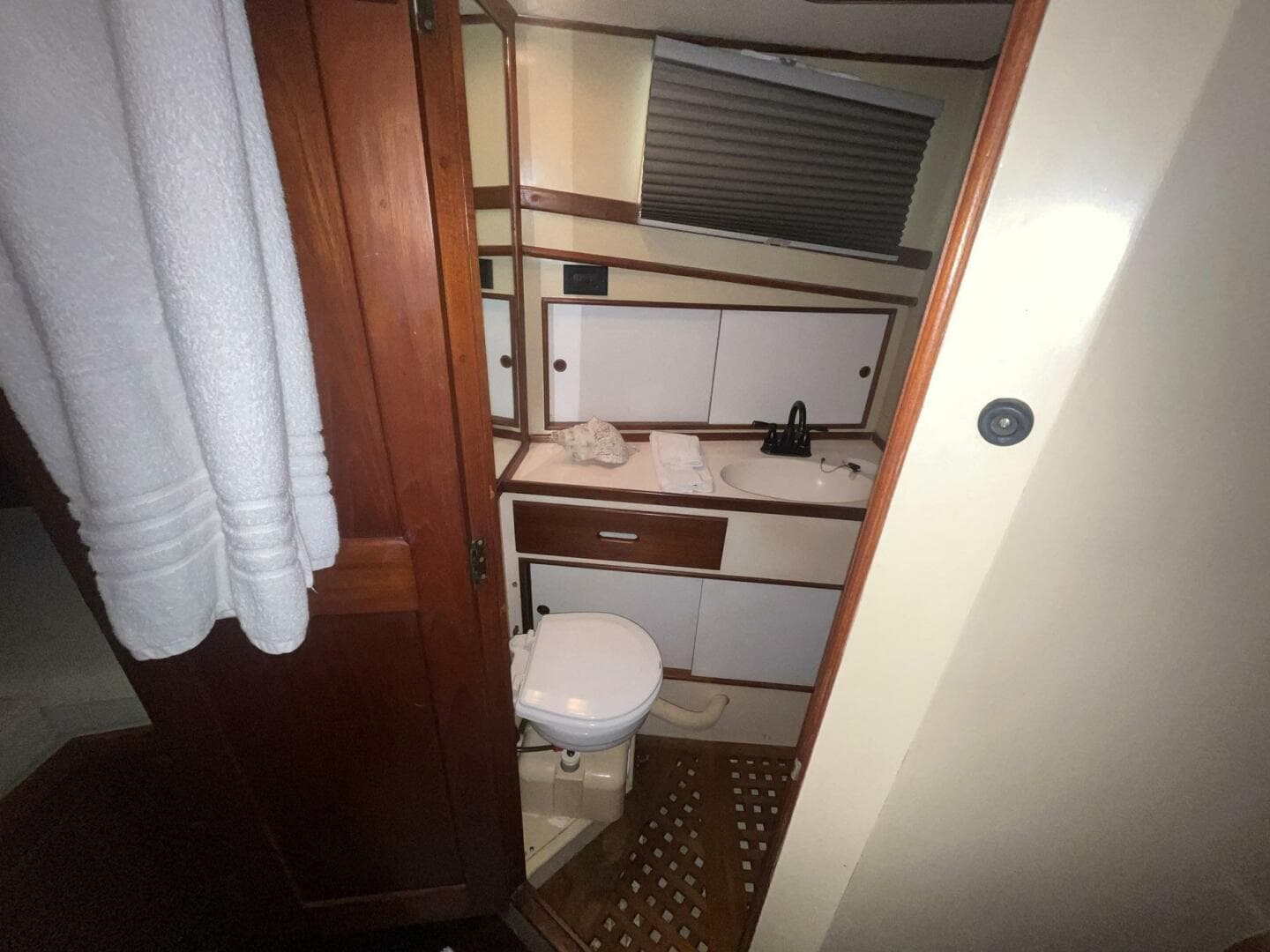 1979 Grand Banks 42 Classic