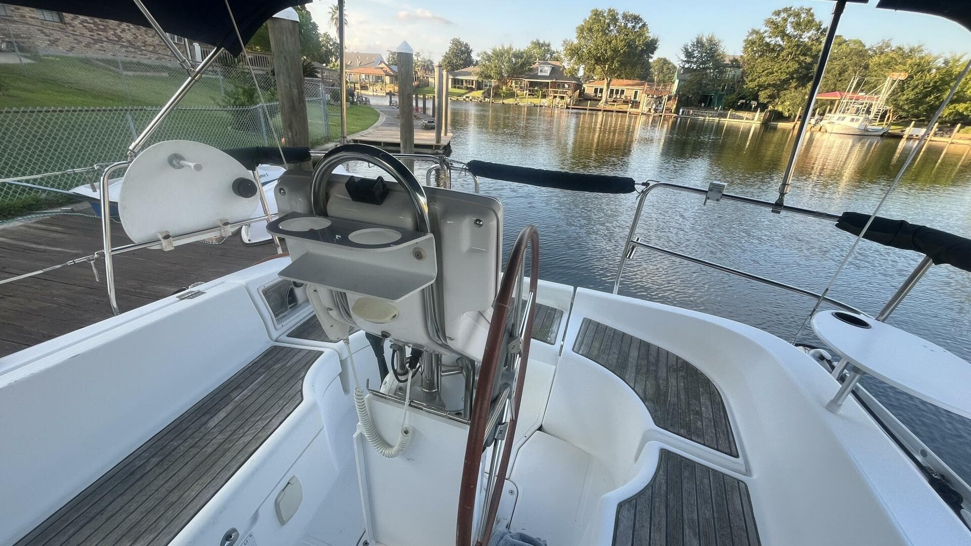2006 Beneteau Oceanis 323