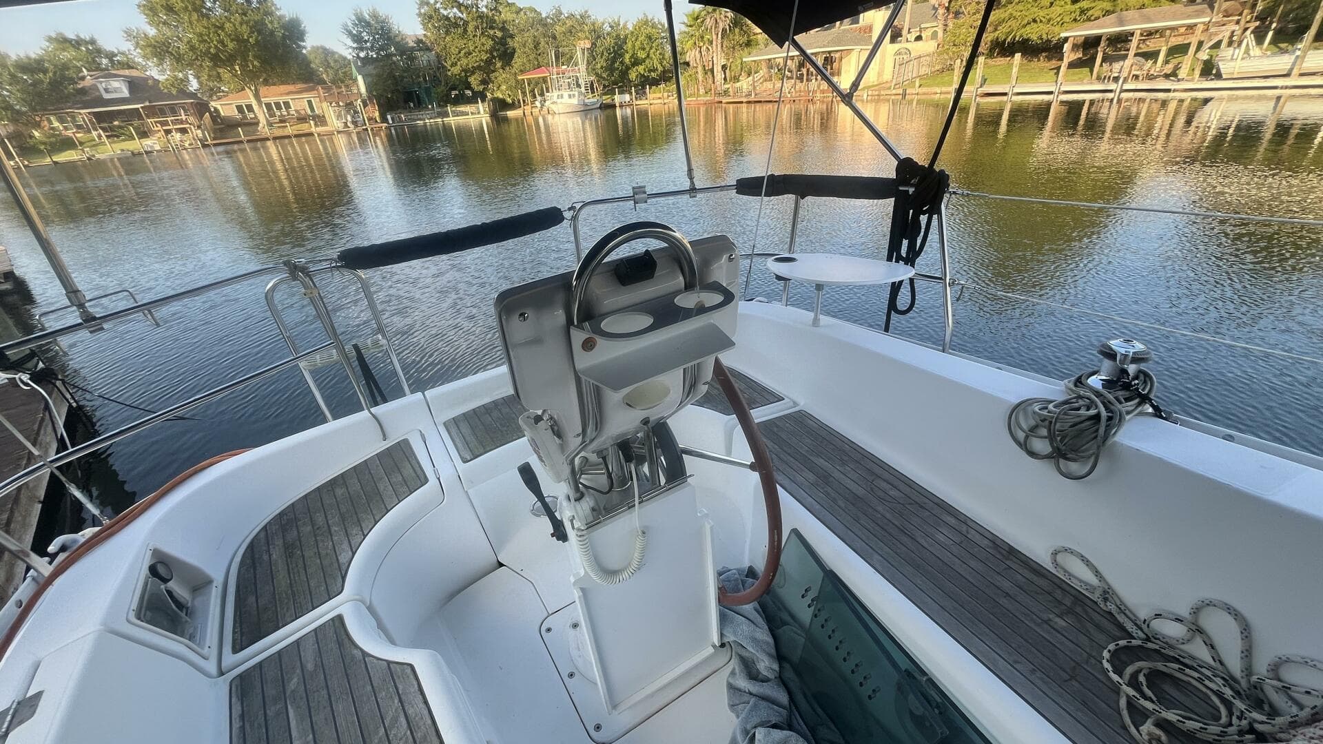 2006 Beneteau Oceanis 323