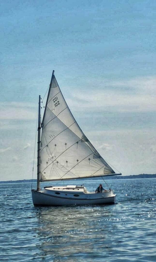 1983 Classic 21' Catboat