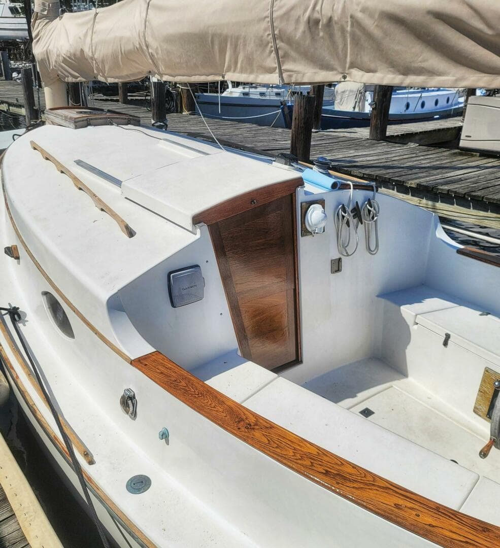 1983 Classic 21' Catboat