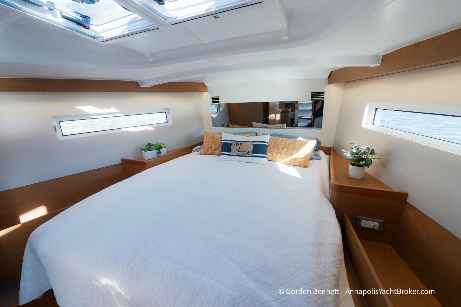 2022 Jeanneau Sun Odyssey 440