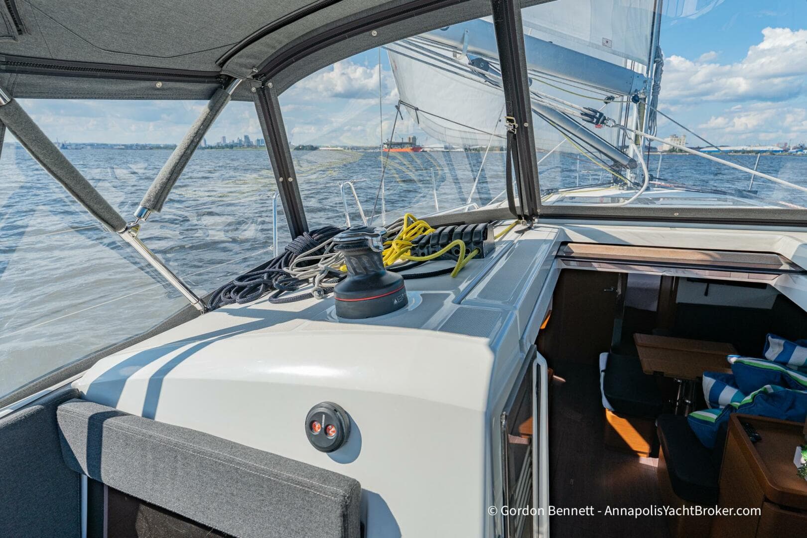 2022 Jeanneau Sun Odyssey 440