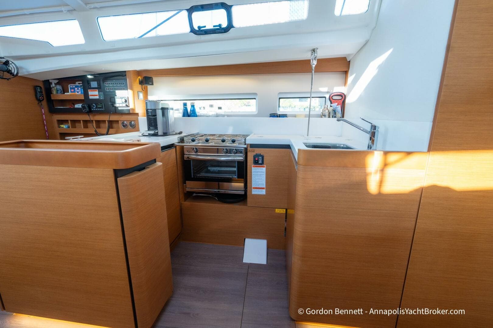 2022 Jeanneau Sun Odyssey 440