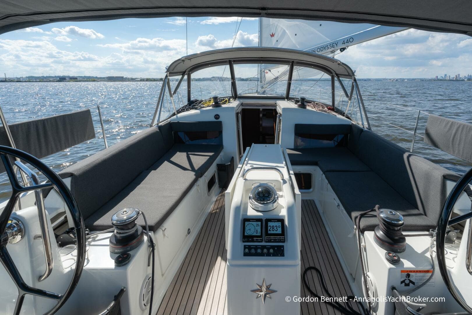 2022 Jeanneau Sun Odyssey 440