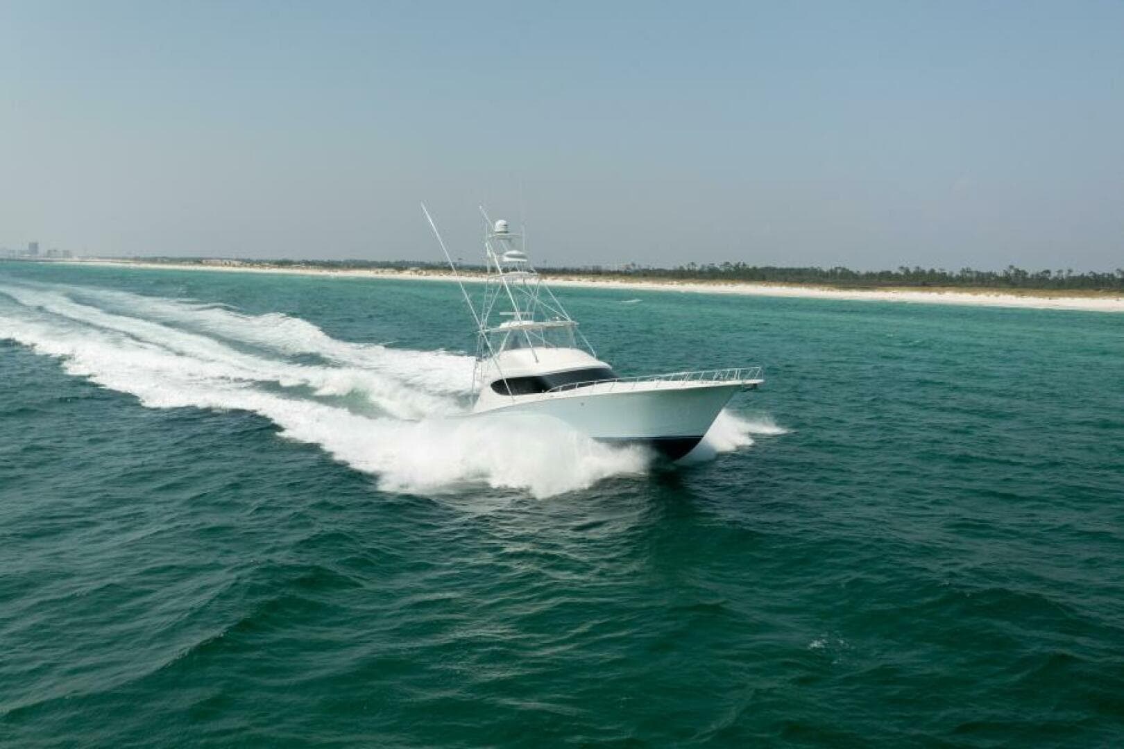 2008 Hatteras 60 Convertible  STBD Bow