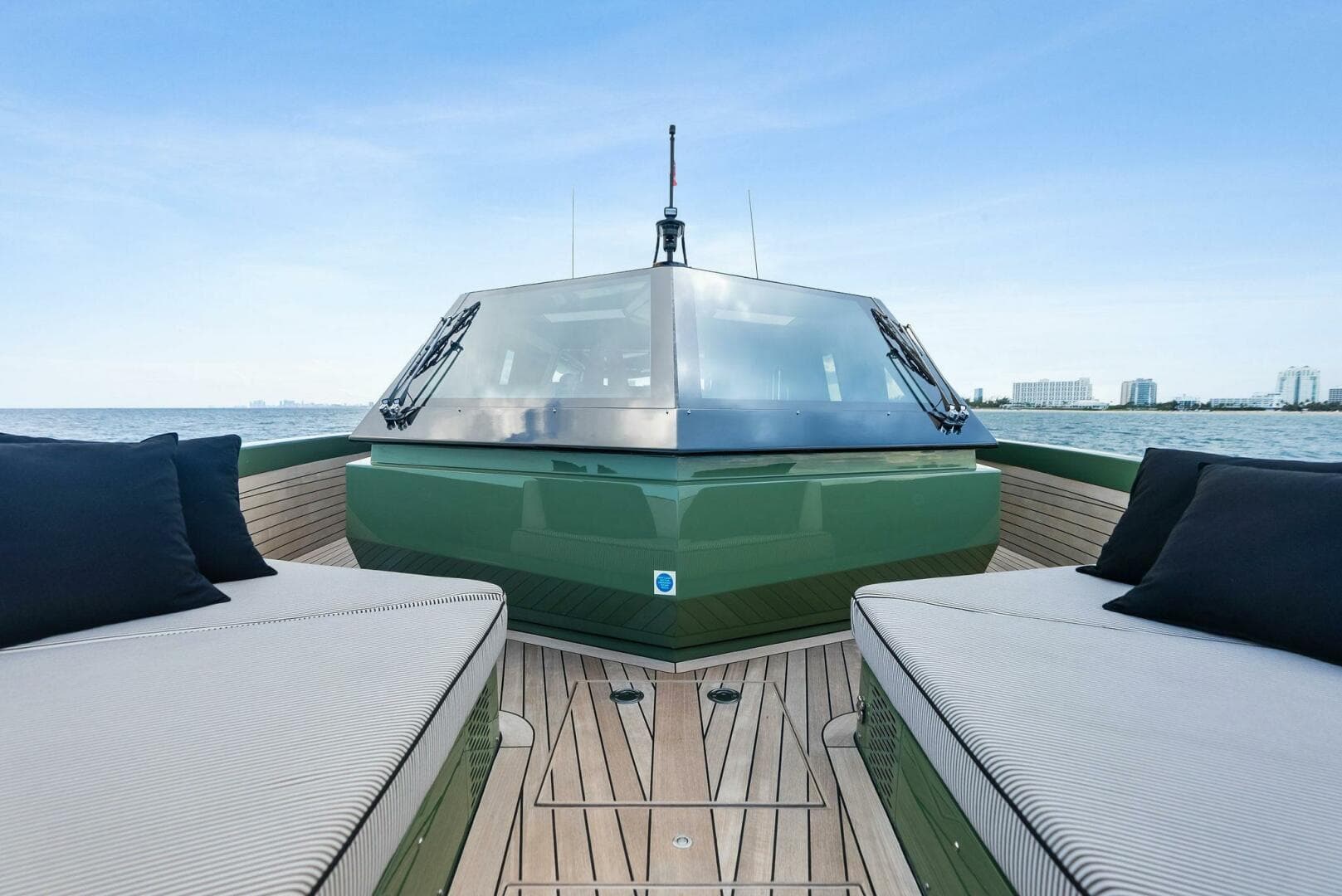 2025 Wally Wallywhy 100