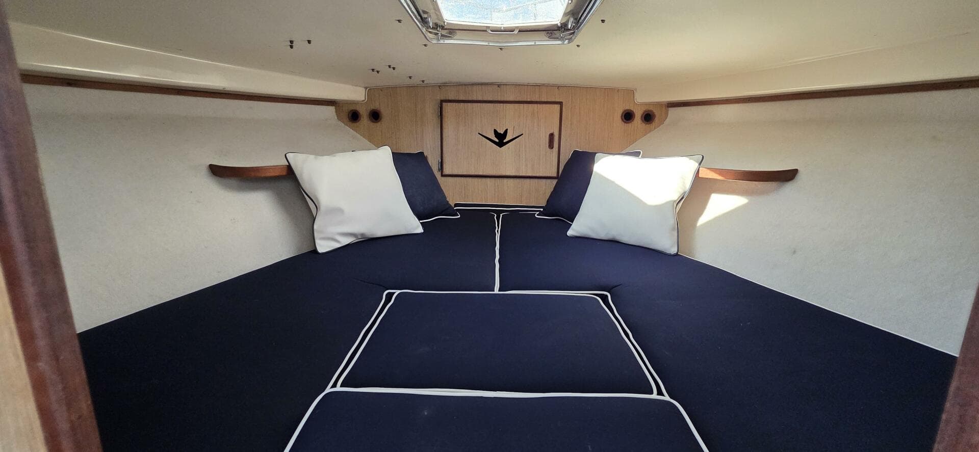 1983 Bertram 28 Flybridge