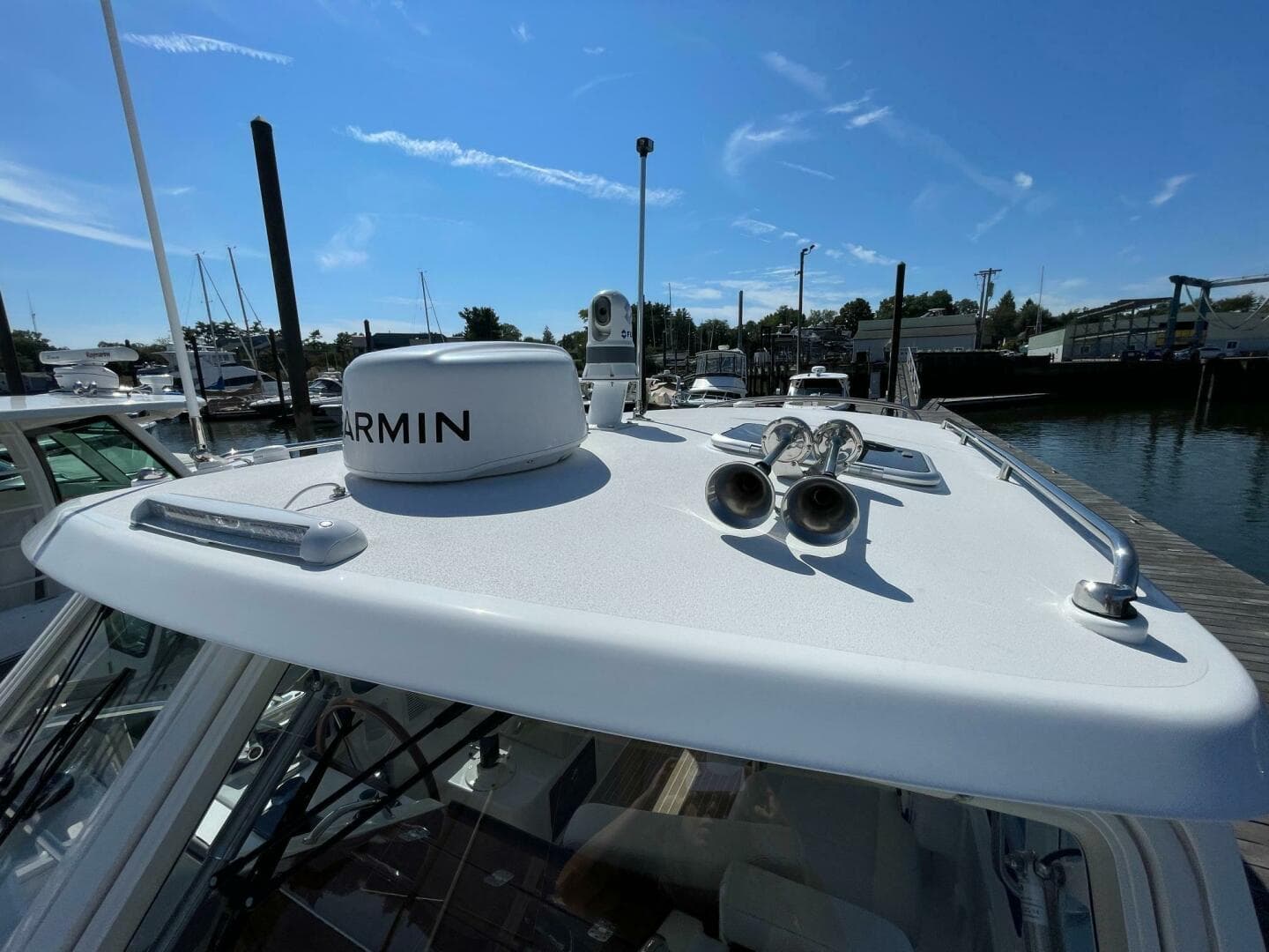 2023 MJM 35 pilothouse top with radar