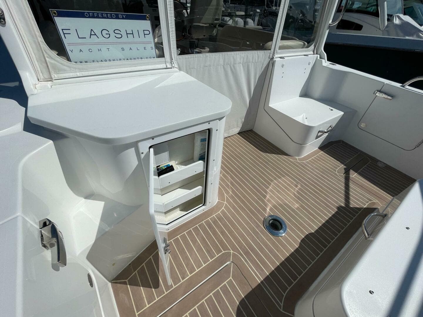 2023 MJM 35 aft deck