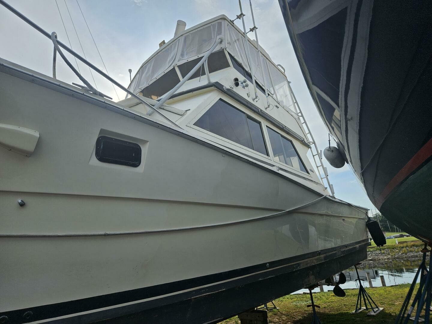 1984 Viking 46 Convertible