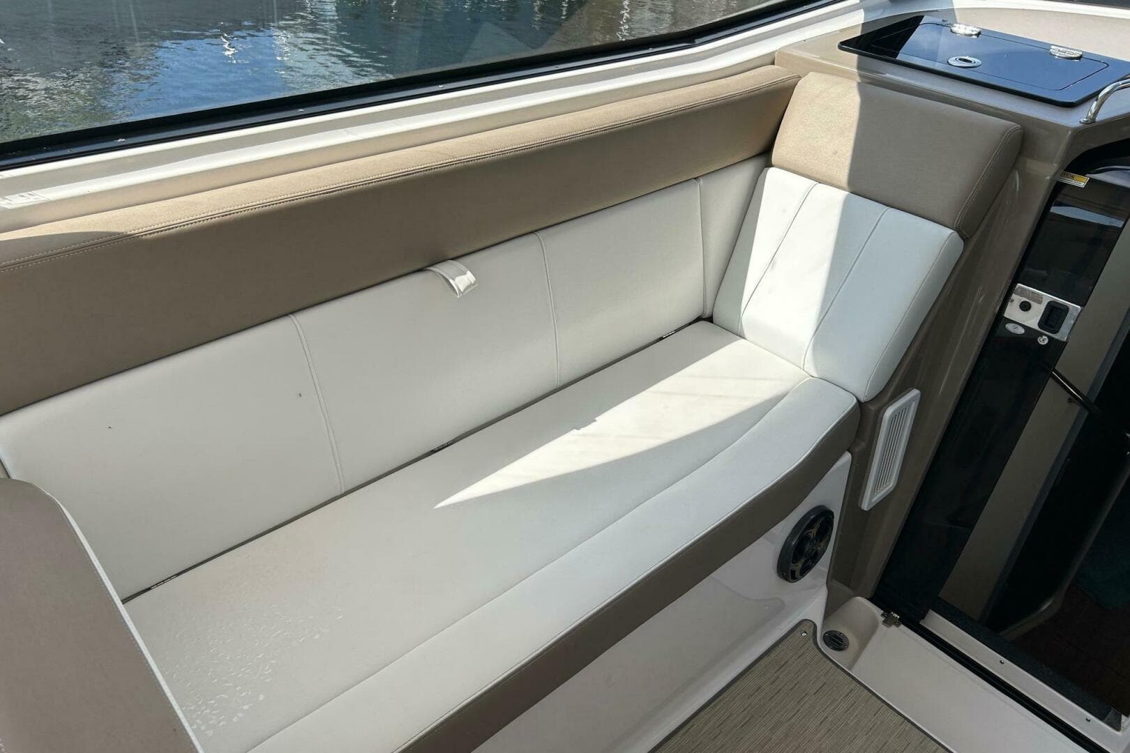 2016 Regal 35 Sport Coupe