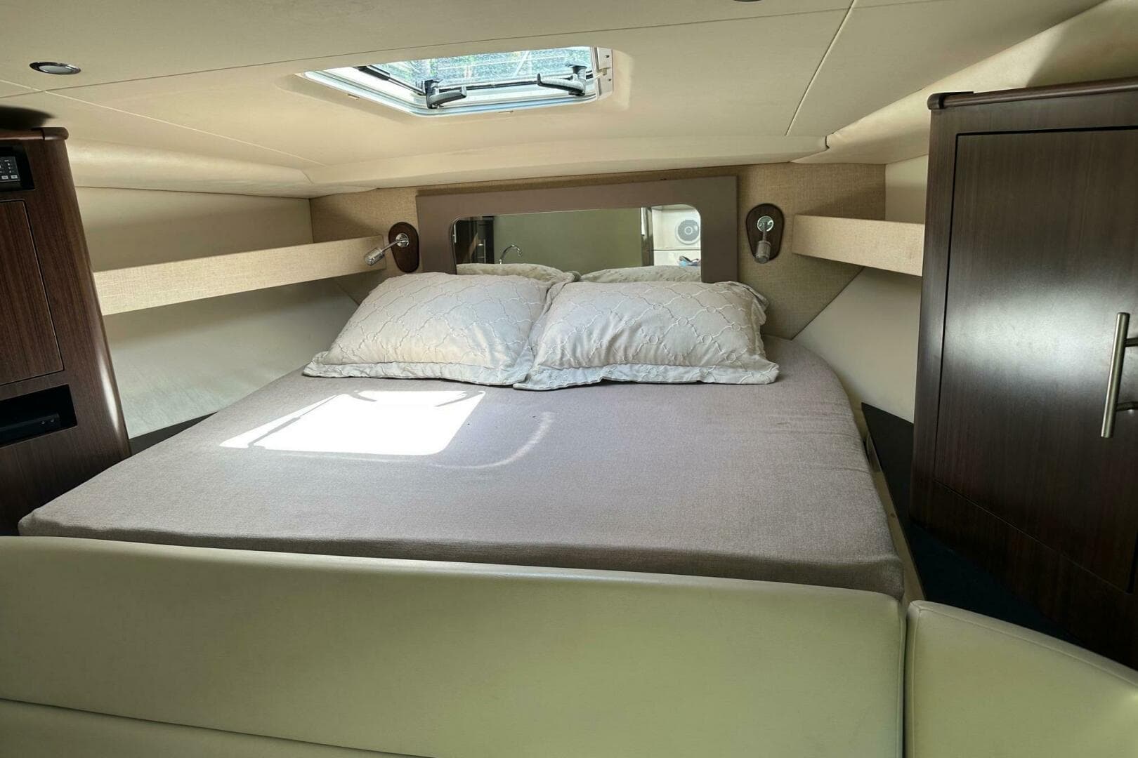 2016 Regal 35 Sport Coupe