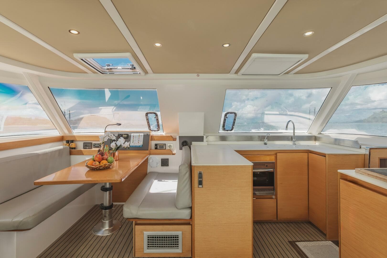 2016 Nautitech Open 40