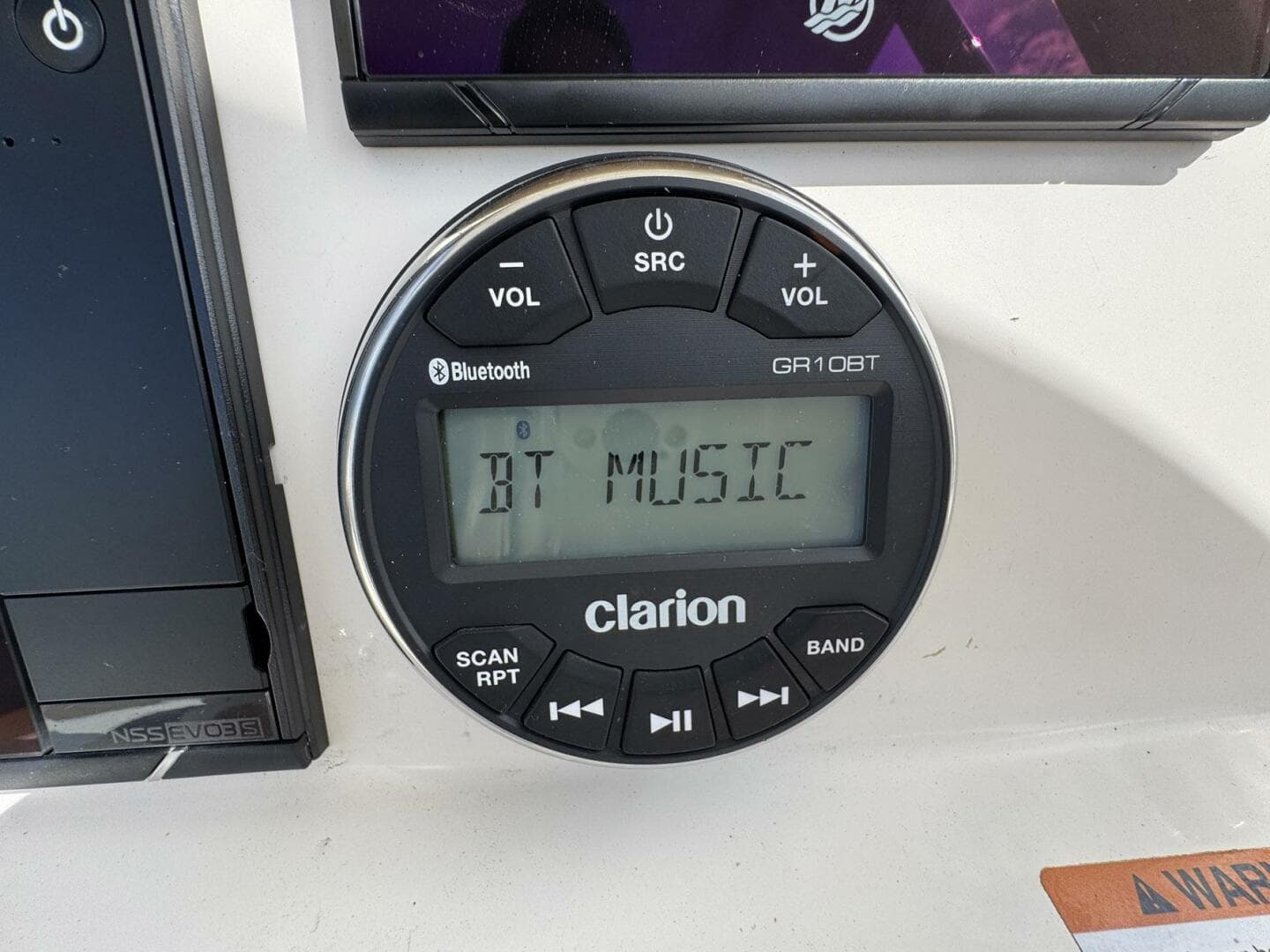 2021 Robalo 246 Cayman