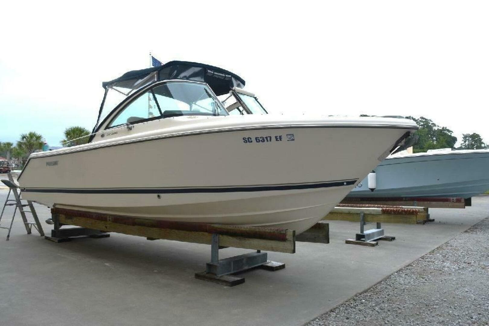2011 Pursuit DC 265 Dual Console