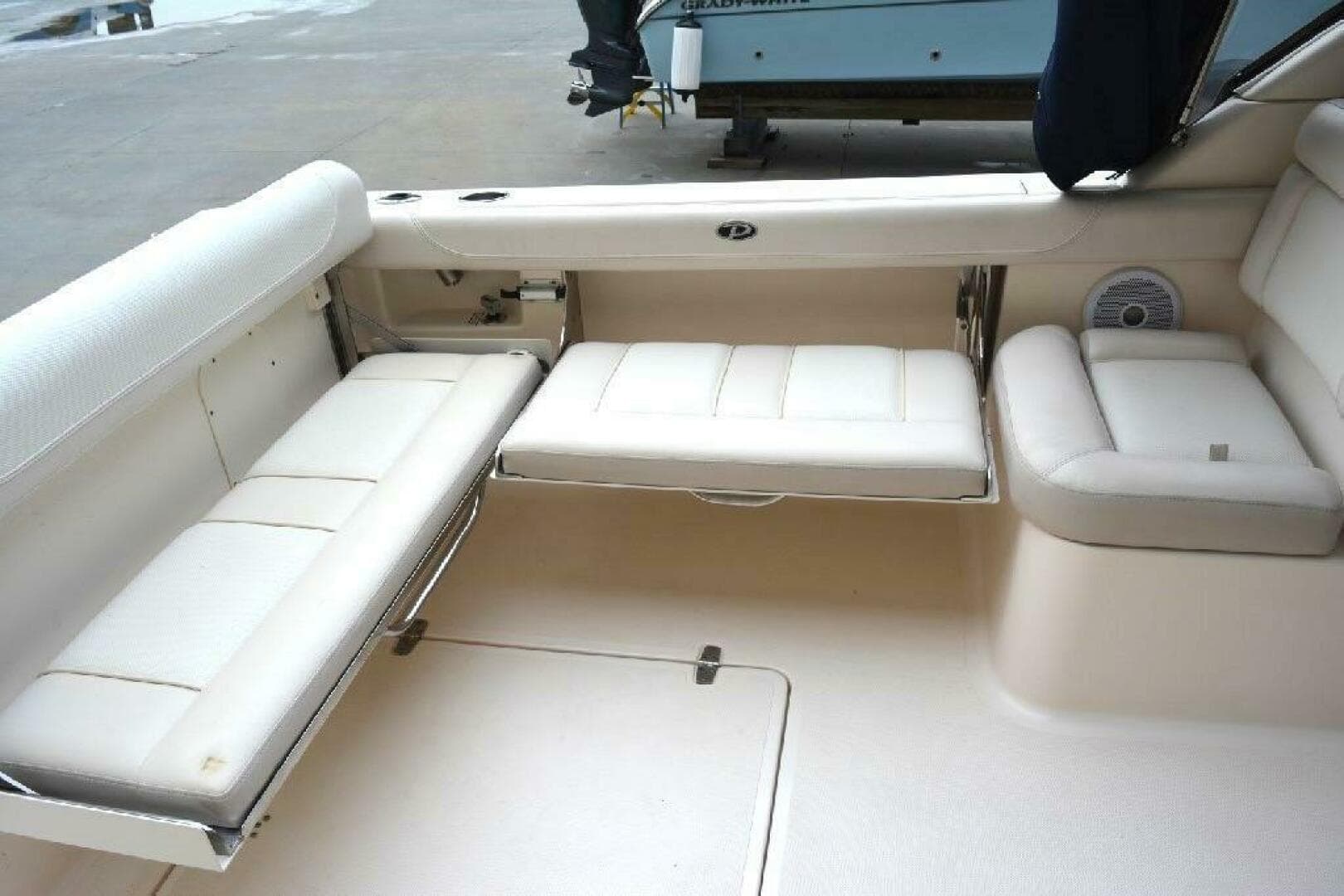 2011 Pursuit DC 265 Dual Console