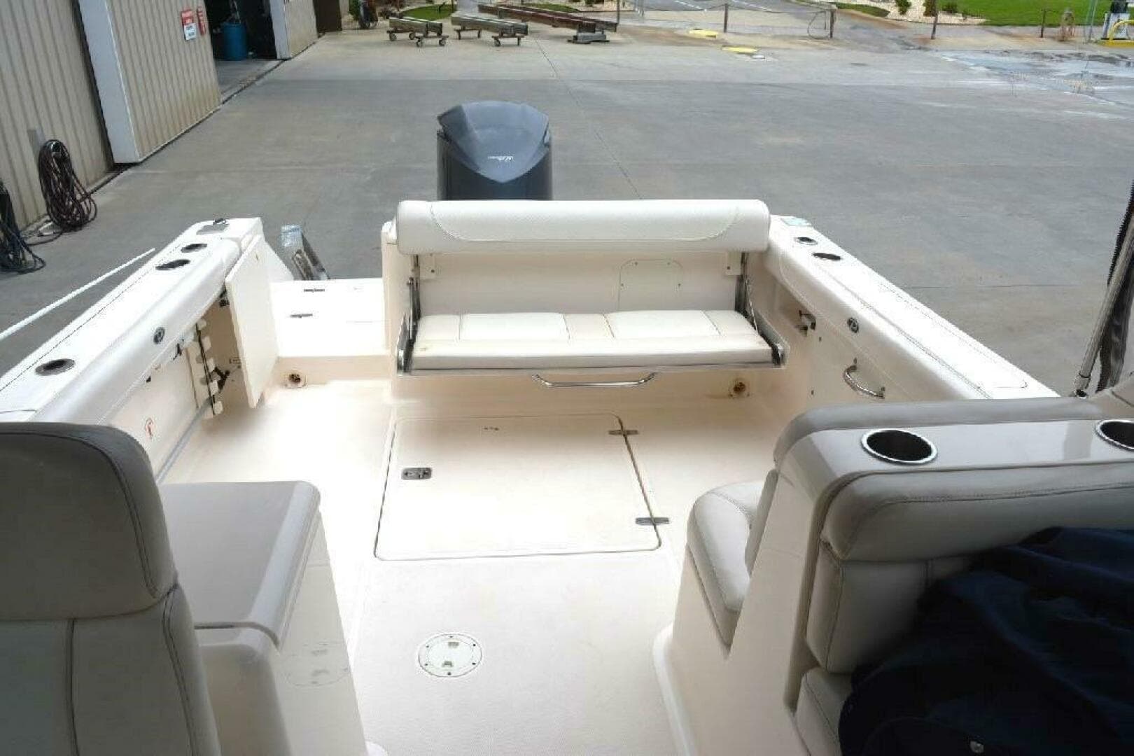 2011 Pursuit DC 265 Dual Console