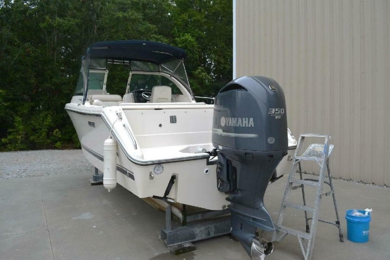 2011 Pursuit DC 265 Dual Console