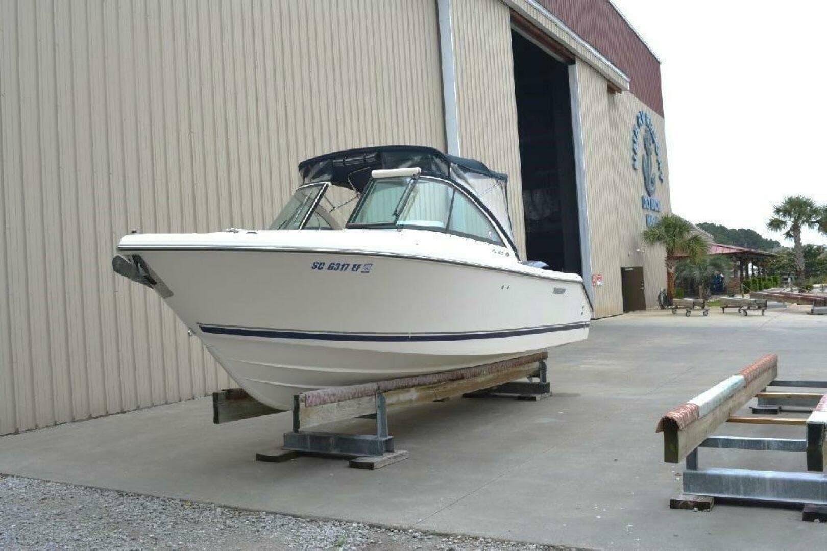 2011 Pursuit DC 265 Dual Console