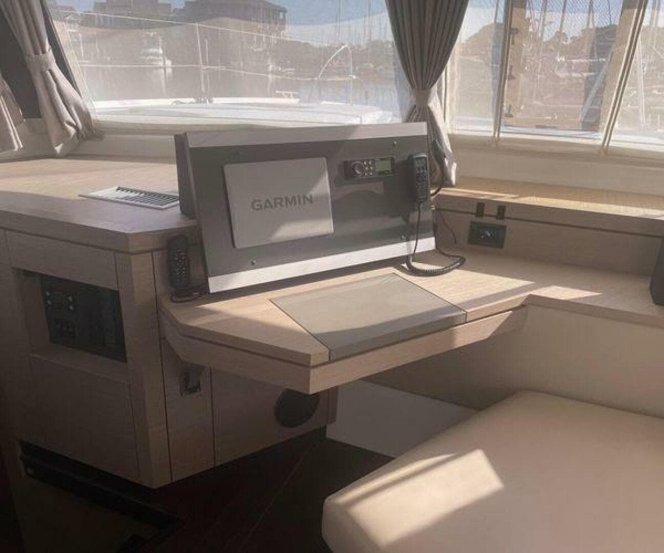 2020 Fountaine Pajot Saona 47