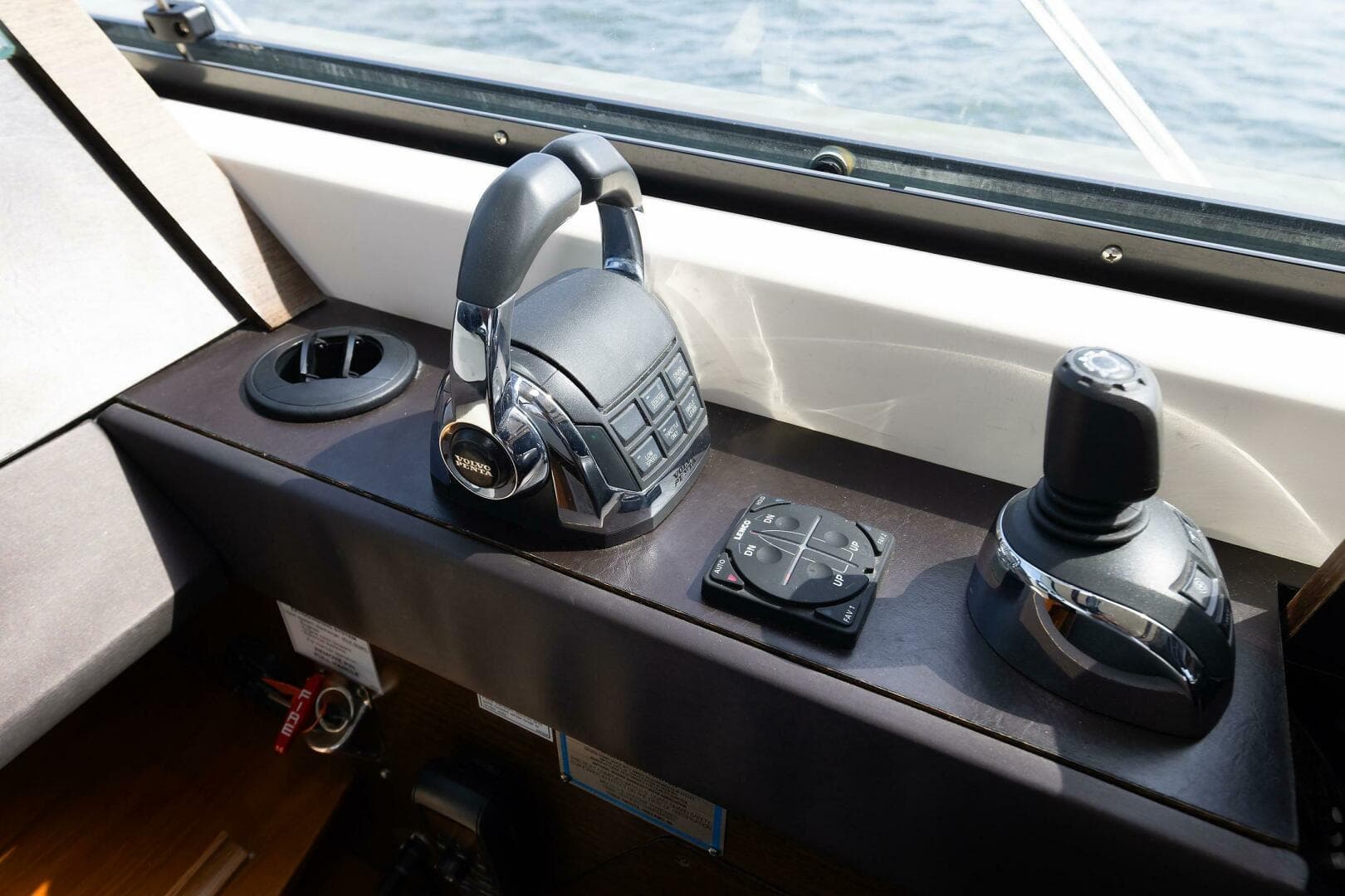 2014 Tiara Yachts 5000 Express