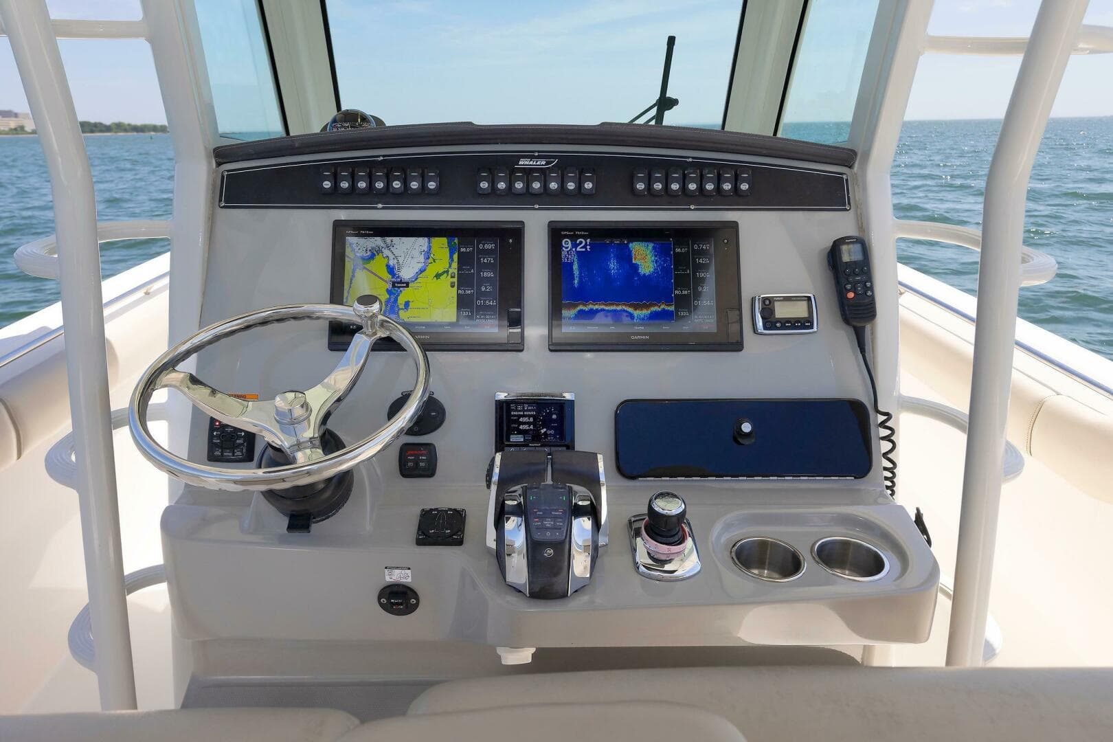 2016 Boston Whaler 330 Outrage